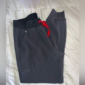 Figs Zamora charcoal scrub pants